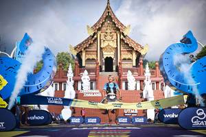 BIB: 100
                            <button type="button" onclick="openModal(22680418)" class="btn btn-primary btn-sm float-right btn-popup" data-toggle="modal" data-target=".modal-high-quality">
                        <i class="fas fa-shopping-cart"></i> Add to Cart
                    </button>
                                            <button type="button" onclick="isThisMe(22680418, true)" class="btn btn-success btn-sm float-right btn-popup btn-isme hidden" data-toggle="tooltip" data-placement="bottom" title="นี่คือรูปของคุณใช่ไหม คลิกที่นี่เพื่อเอาเข้าอัลบั้ม">
                        <i class="fas fa-plus"></i> Add to album
                    </button>
                    <button type="button" onclick="isThisMe(22680418, false)" class="btn btn-warning btn-sm float-right btn-popup btn-isnotme hidden">
                        <i class="fas fa-ban"></i> Remove from album
                    </button>